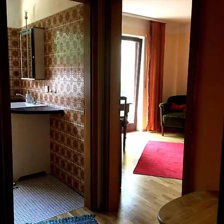 Gemuetliches Mit Balkon Am Waldrand *